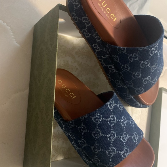 Gucci sandal’s - Picture 5 of 7